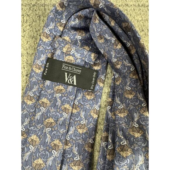 Beautiful Fox & Chave Pure Silk Men’s Designer Floral Style Tie App 60” L 3.25”W - Picture 4 of 9